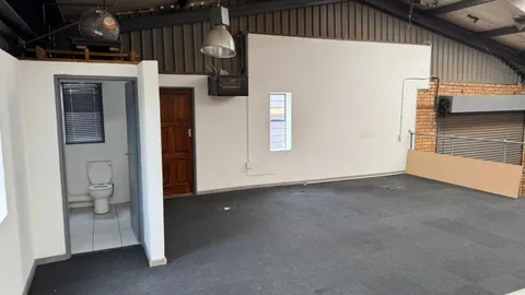 WhatsApp Image 2025-11-27 at 16.25.20 (1).